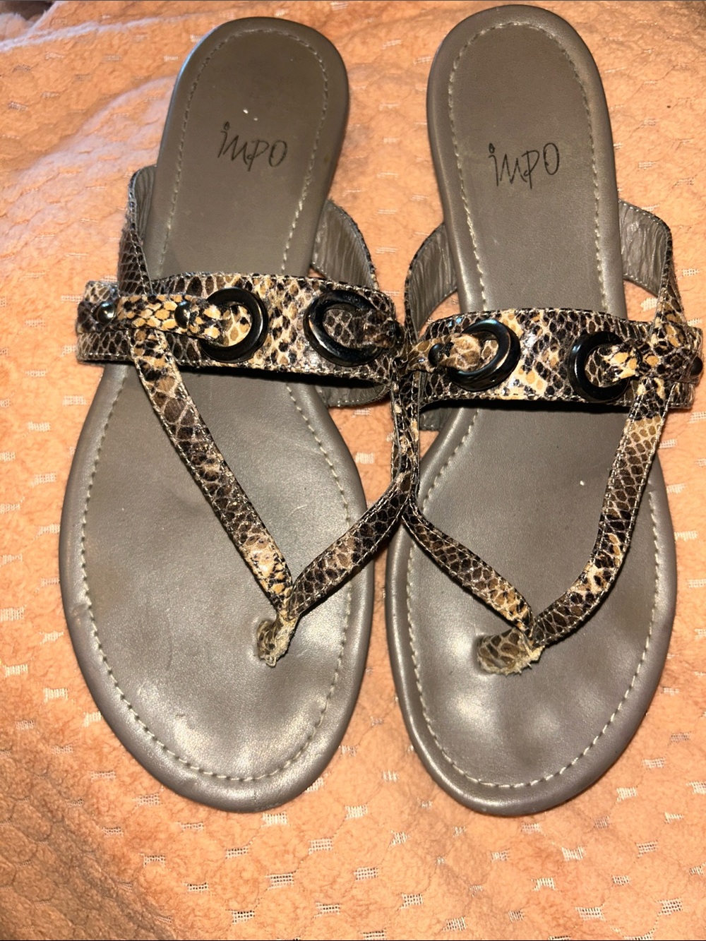 Impo Women's Brown Snake-Print Thong Sandals